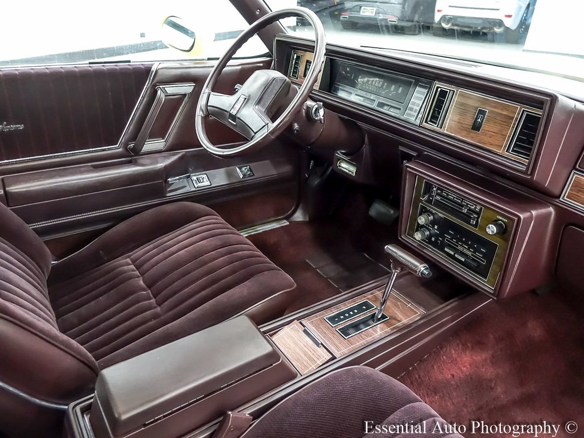 Used 1986 Oldsmobile Cutlass Supreme in Crestwood